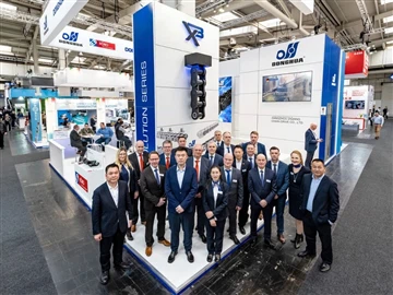 Xuan Cheng, formand for gruppen, ledede en delegation til at besøge det europ...